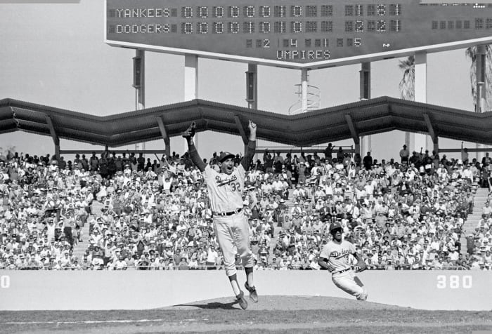 1963-Sandy-Koufax-017034164final.jpg